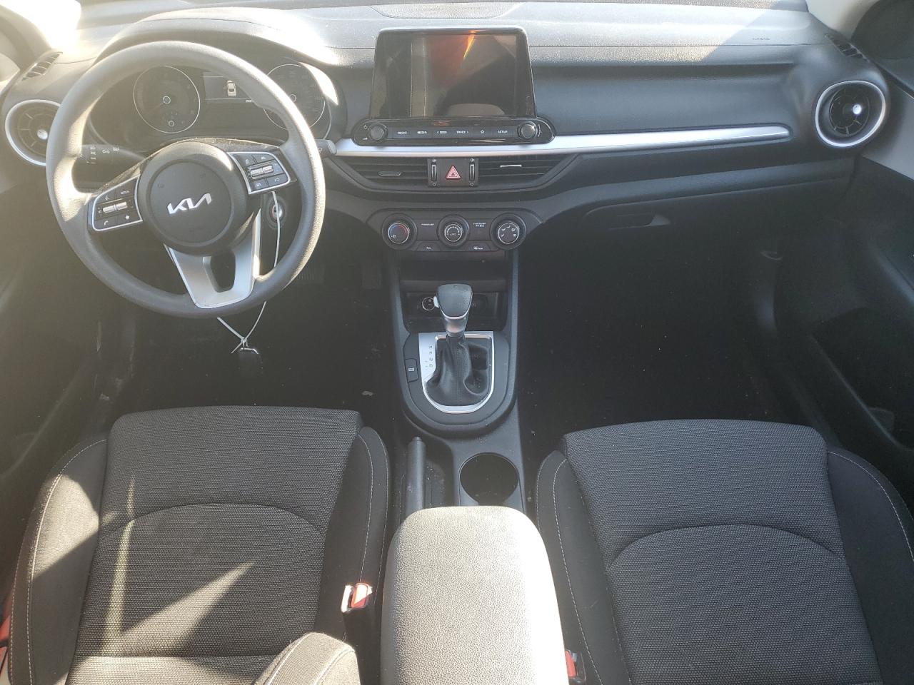 Kia Forte Lx Image 8