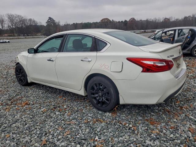 Nissan Altima 2.5 Image 6