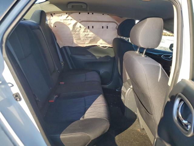 Nissan Sentra S Image 10