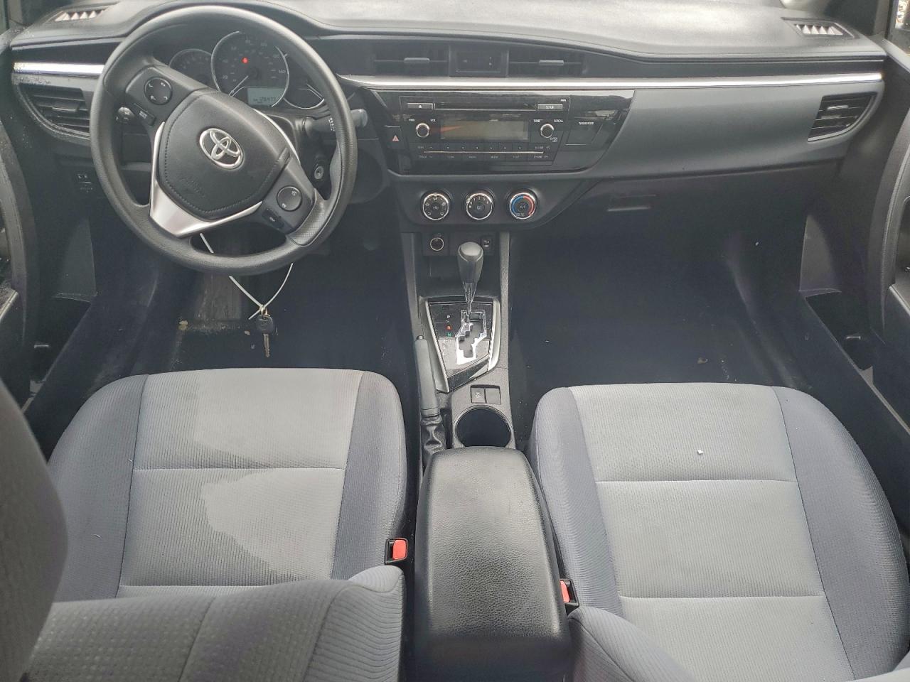 Toyota Corolla L Image 7