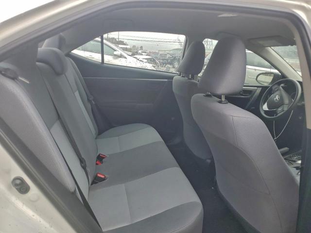 Toyota Corolla L Image 10