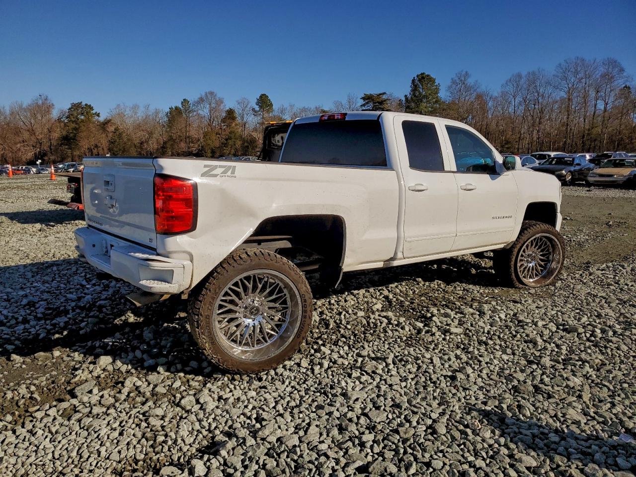 Chevrolet Silverado K1500 Lt Image 6