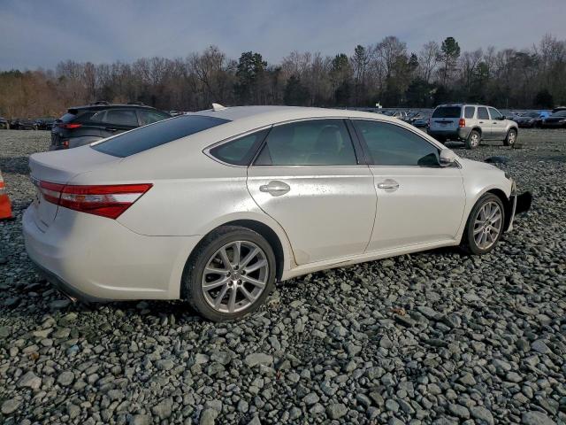 Toyota Avalon Xle Image 4