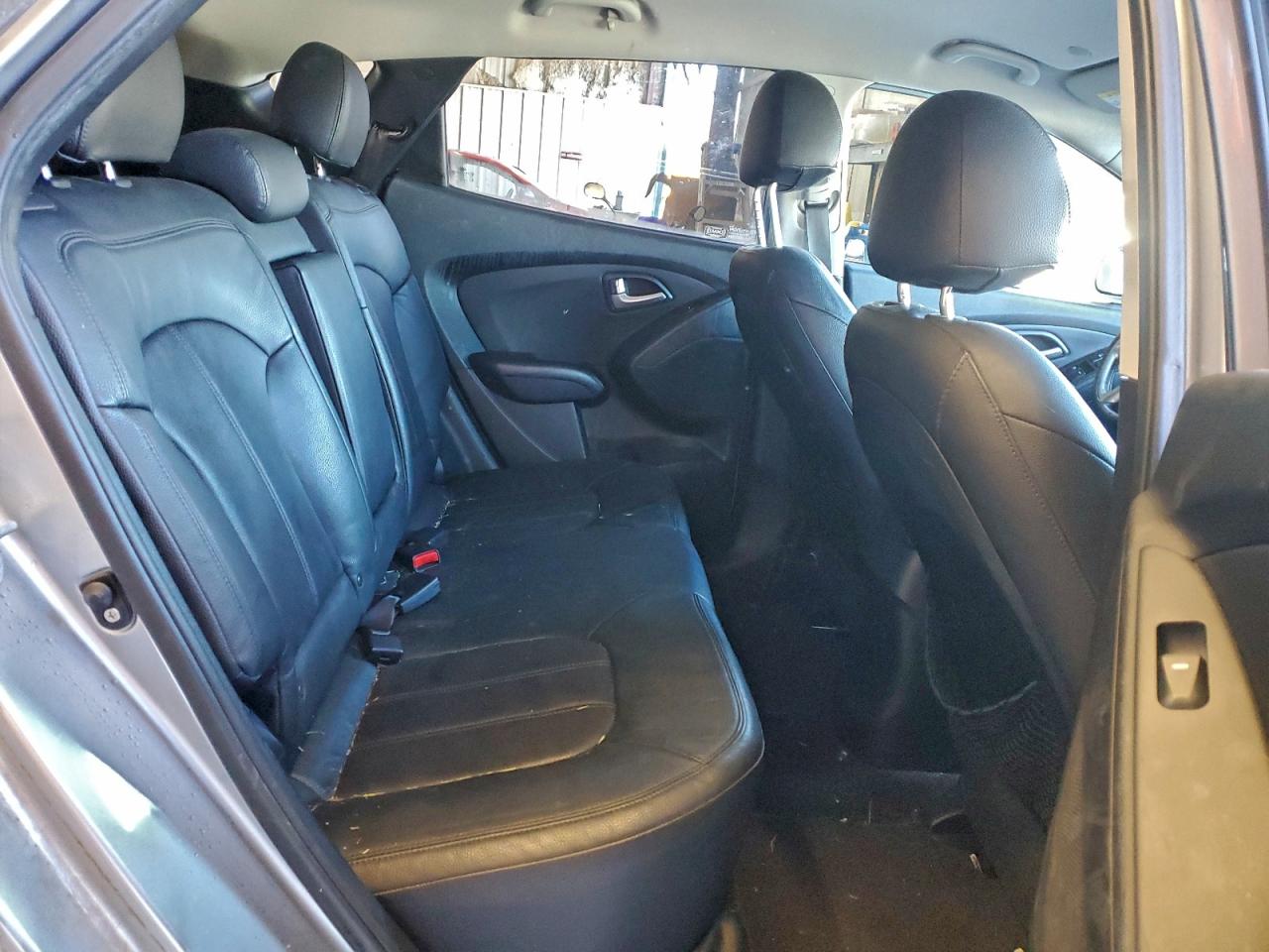 Hyundai TUCSON Gls Image 4