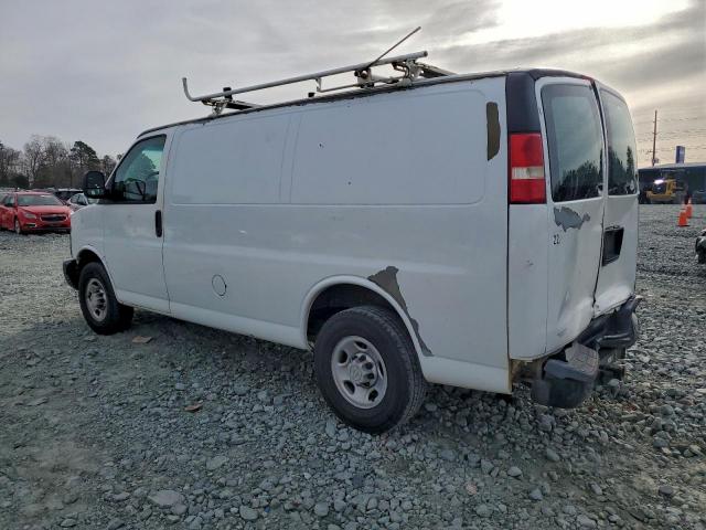 Chevrolet Express Image 2