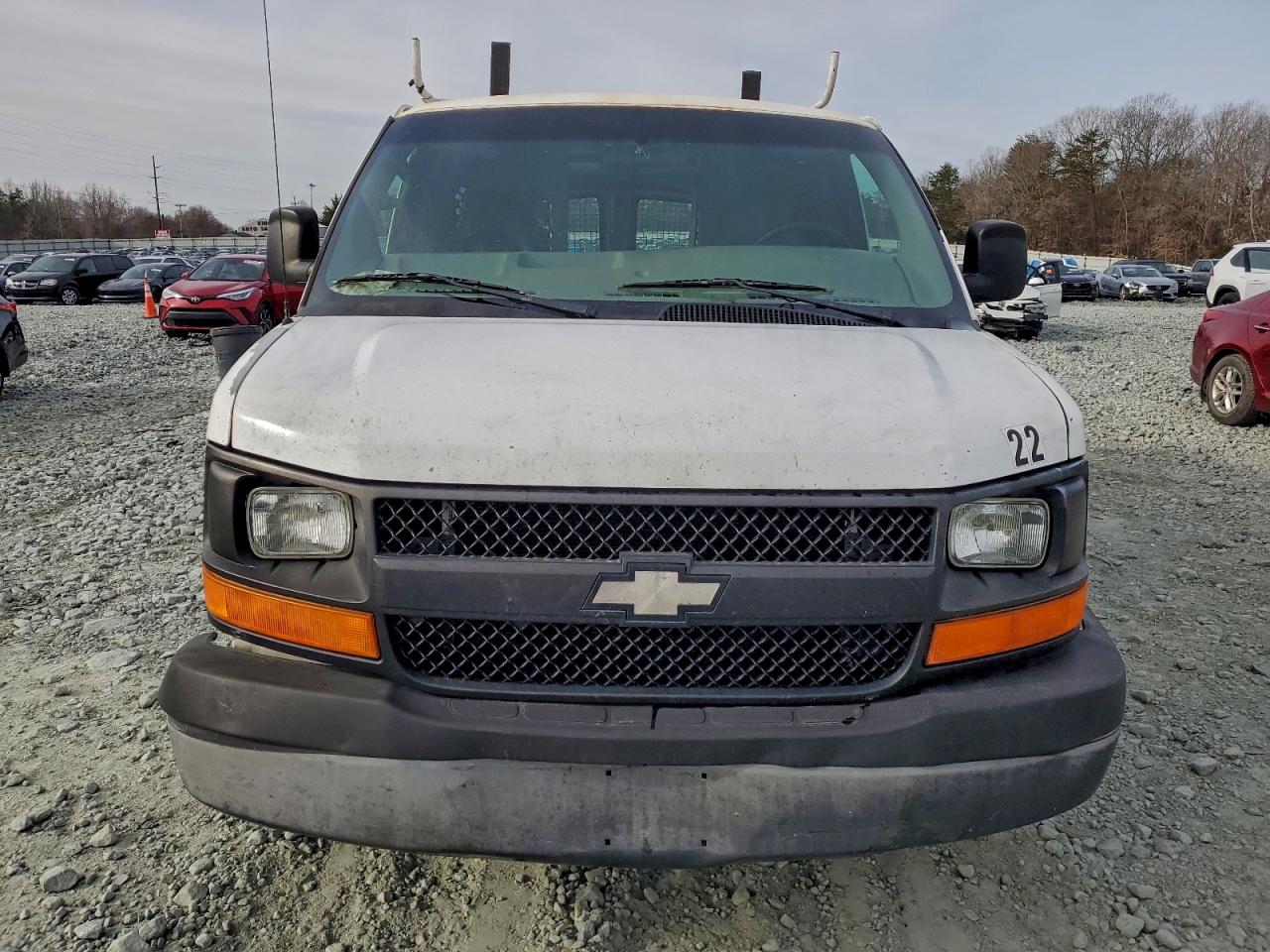 Chevrolet Express Image 6