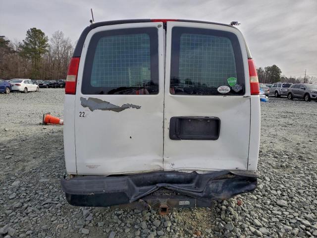 Chevrolet Express Image 7