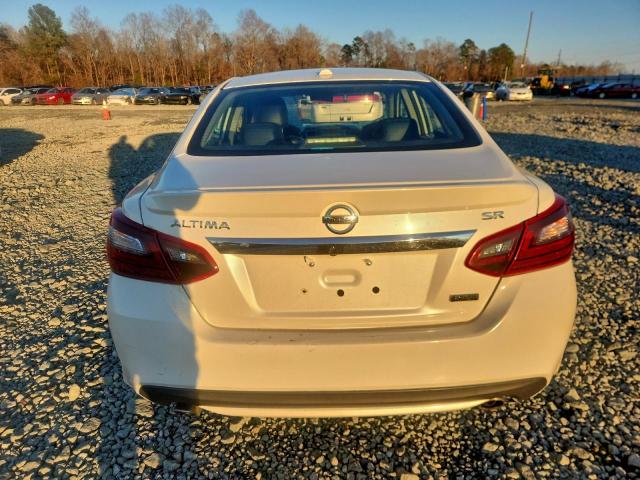 Nissan Altima 2.5 Image 7