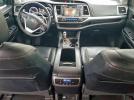 Toyota Highlander Se Image 13