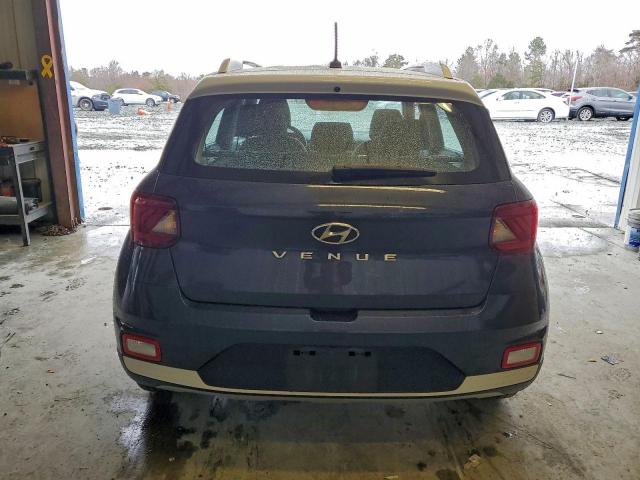 Hyundai VENUE Sel Image 2