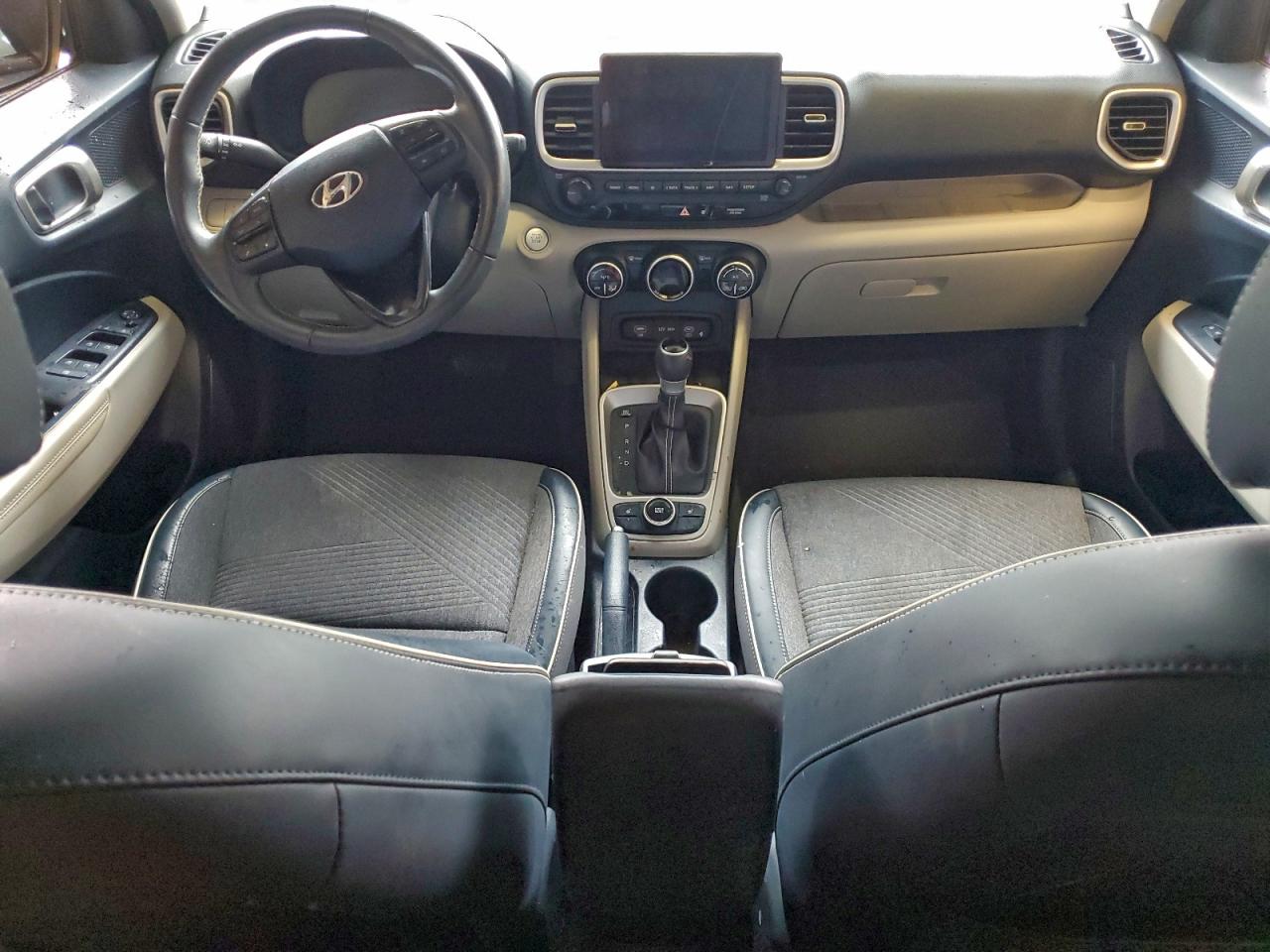 Hyundai VENUE Sel Image 7