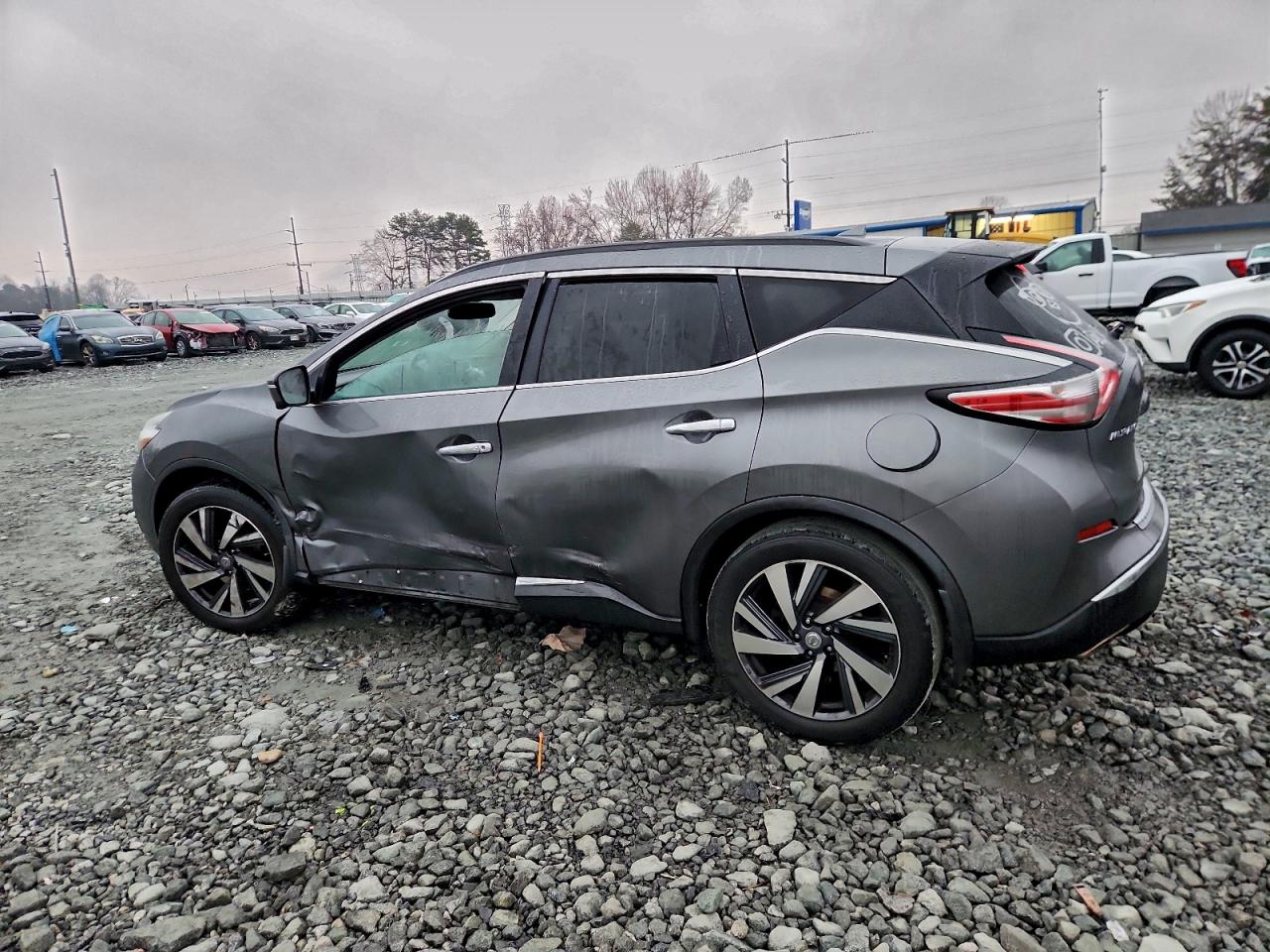 Nissan Murano S Image 3