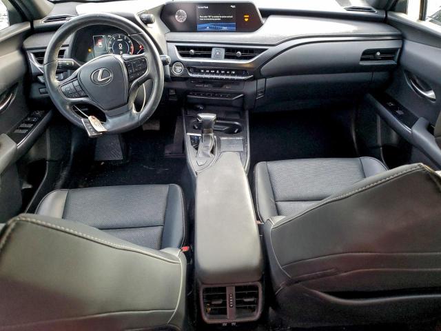 Lexus Ux 200 Image 10