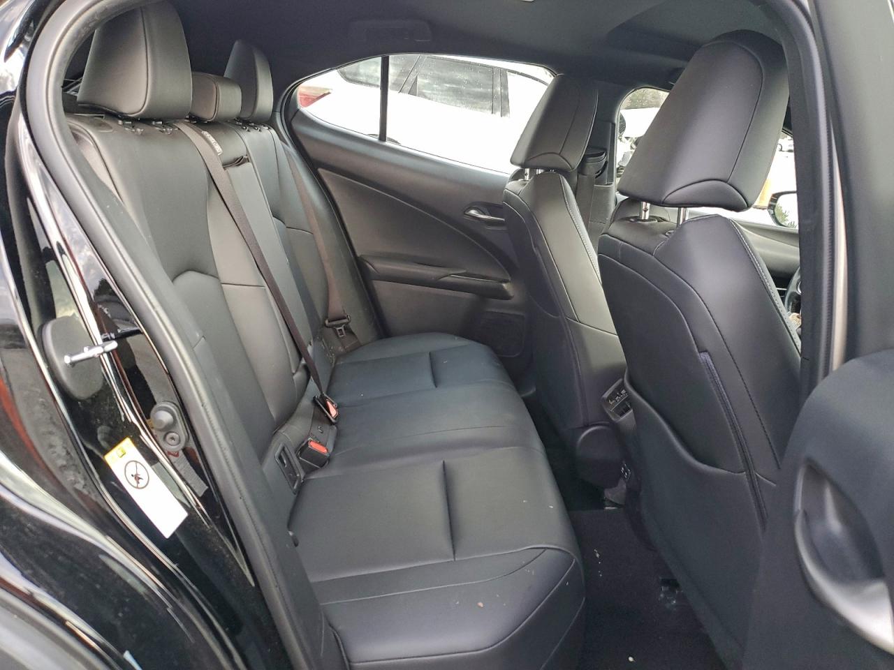 Lexus Ux 200 Image 9