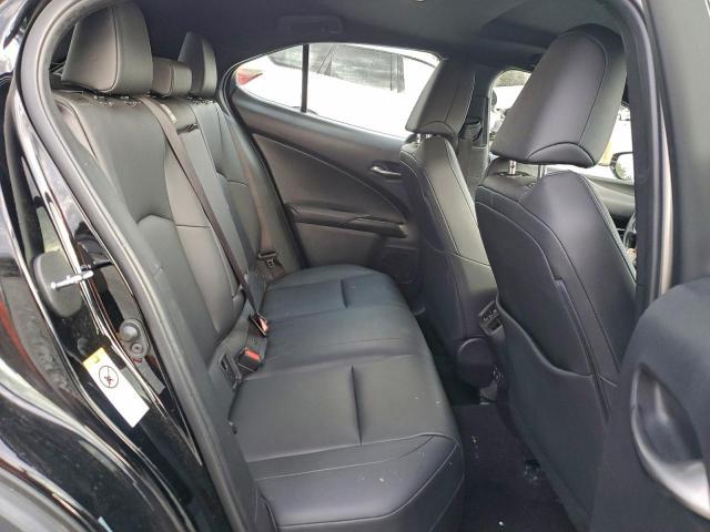 Lexus Ux 200 Image 9