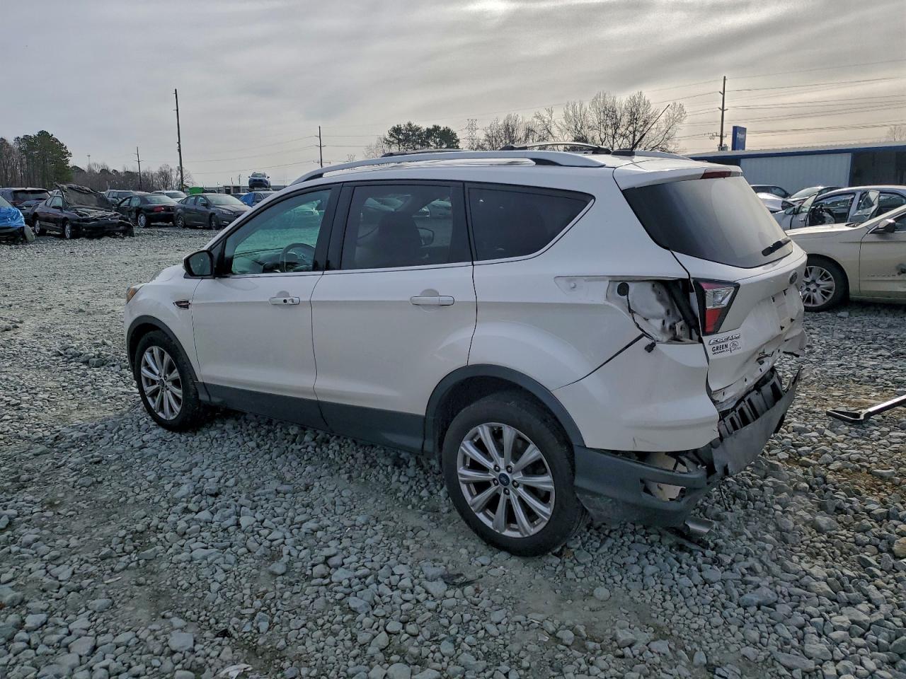 Ford Escape Titanium Image 3