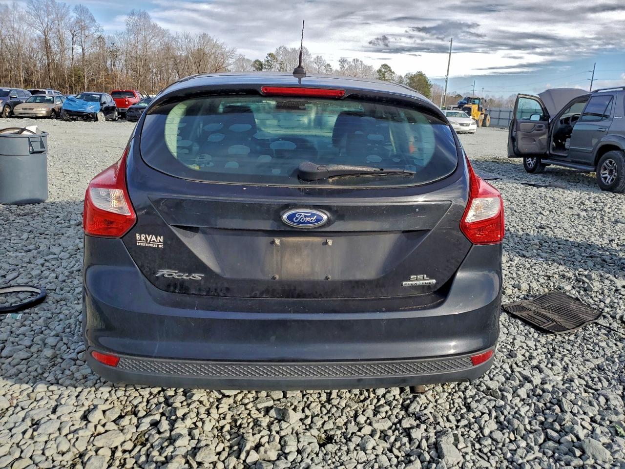 Ford Focus Sel Image 8