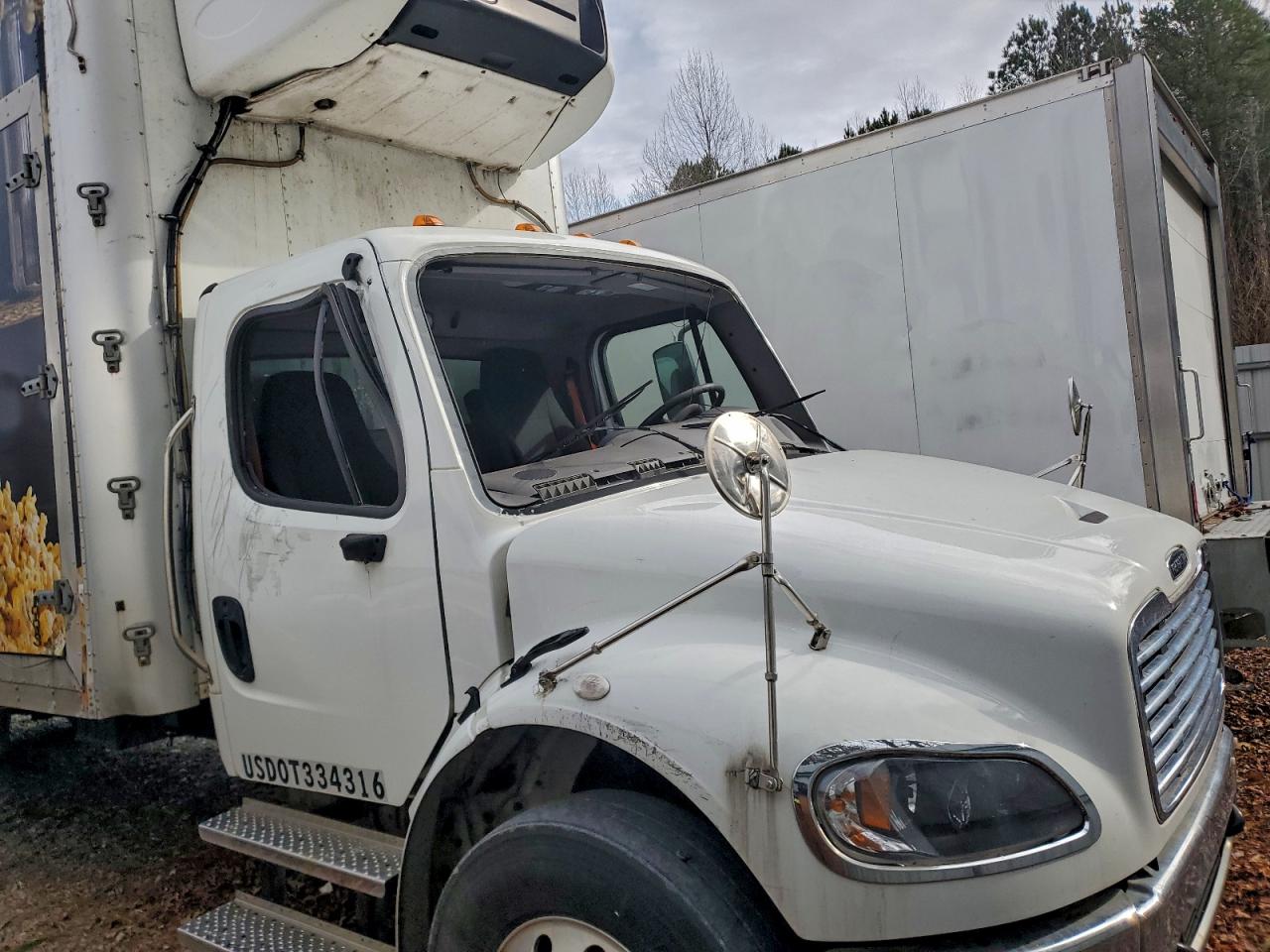 Freightliner M2 106 Medium Duty Image 10