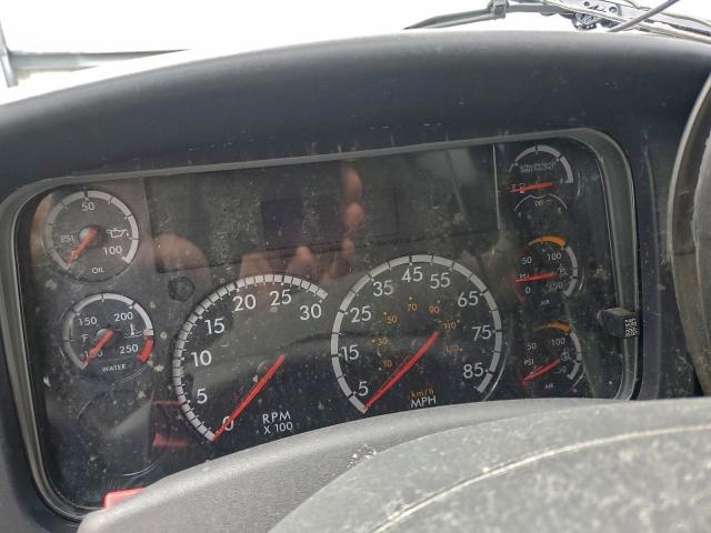 Freightliner M2 106 Medium Duty Image 5