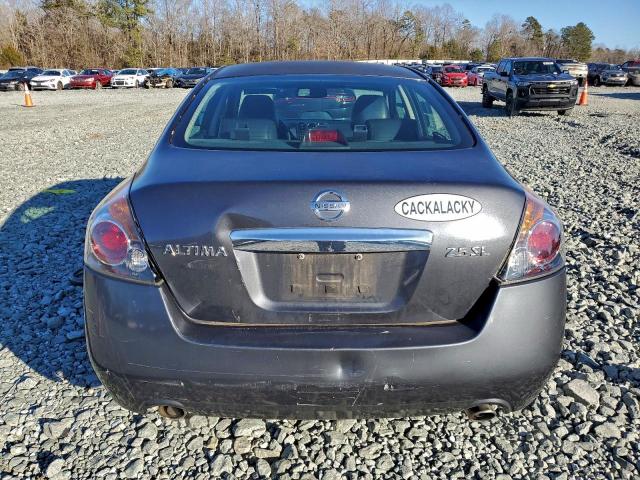 Nissan Altima Base Image 5