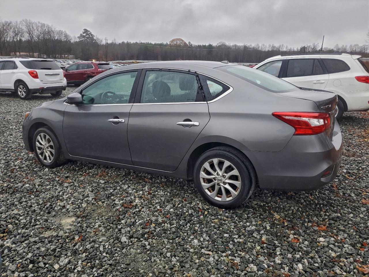 Nissan Sentra S Image 4