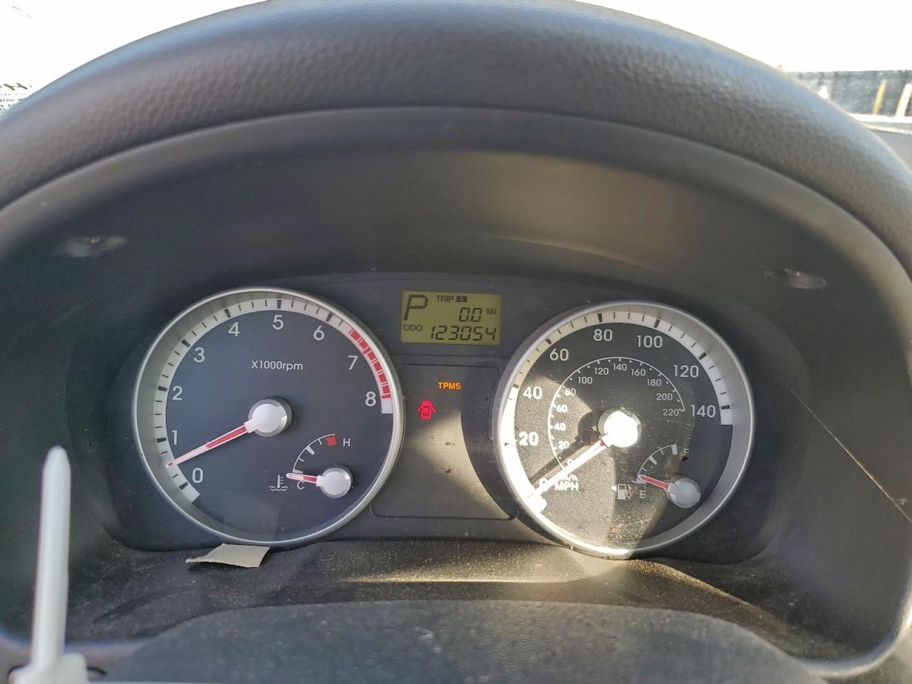 Hyundai ACCENT Gls Image 4