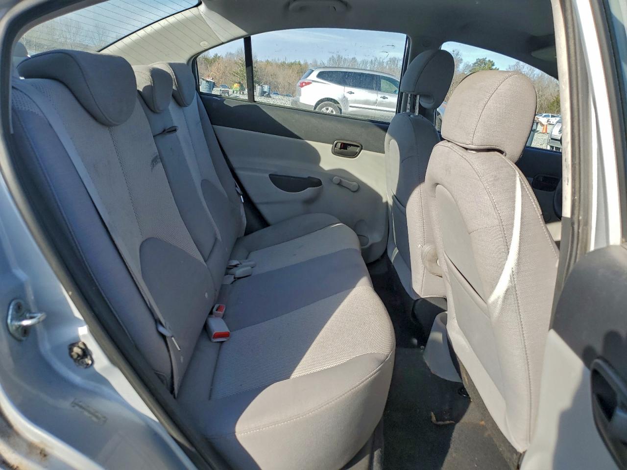 Hyundai ACCENT Gls Image 5