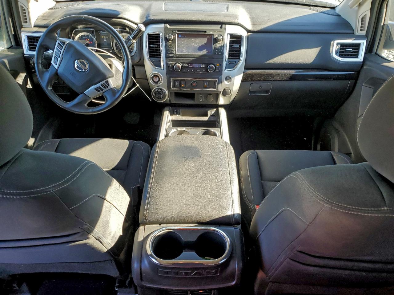 Nissan Titan Sv Image 4