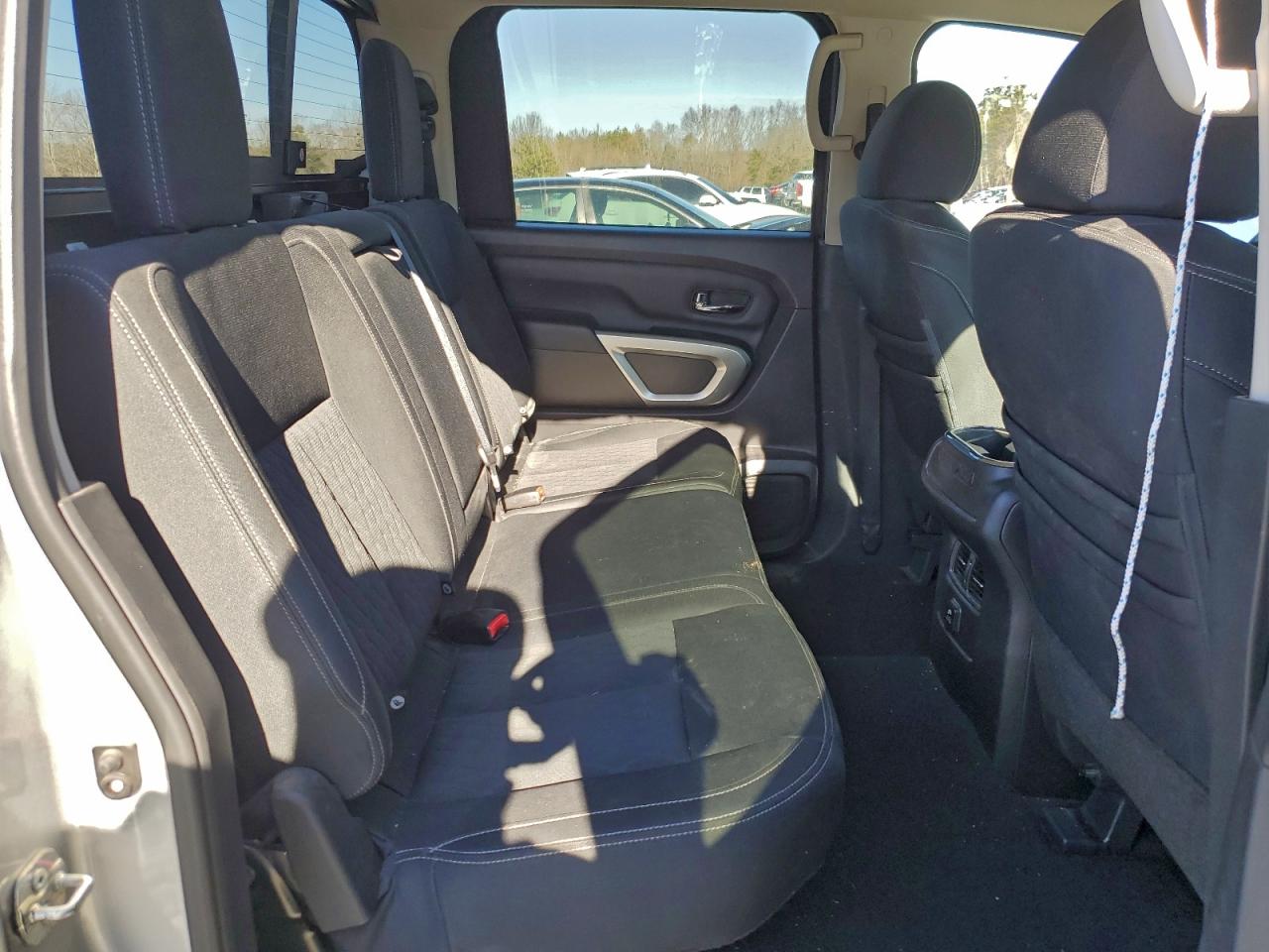 Nissan Titan Sv Image 10