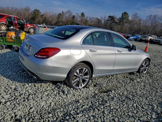 Mercedes-Benz C-Class 300 4matic Image 10