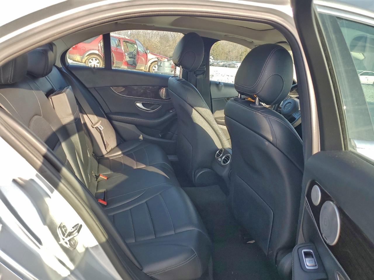 Mercedes-Benz C-Class 300 4matic Image 8