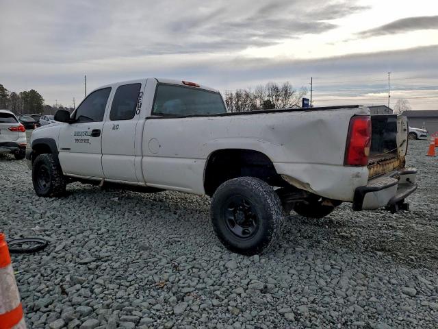 Chevrolet Silverado C2500 Heavy Duty Image 2