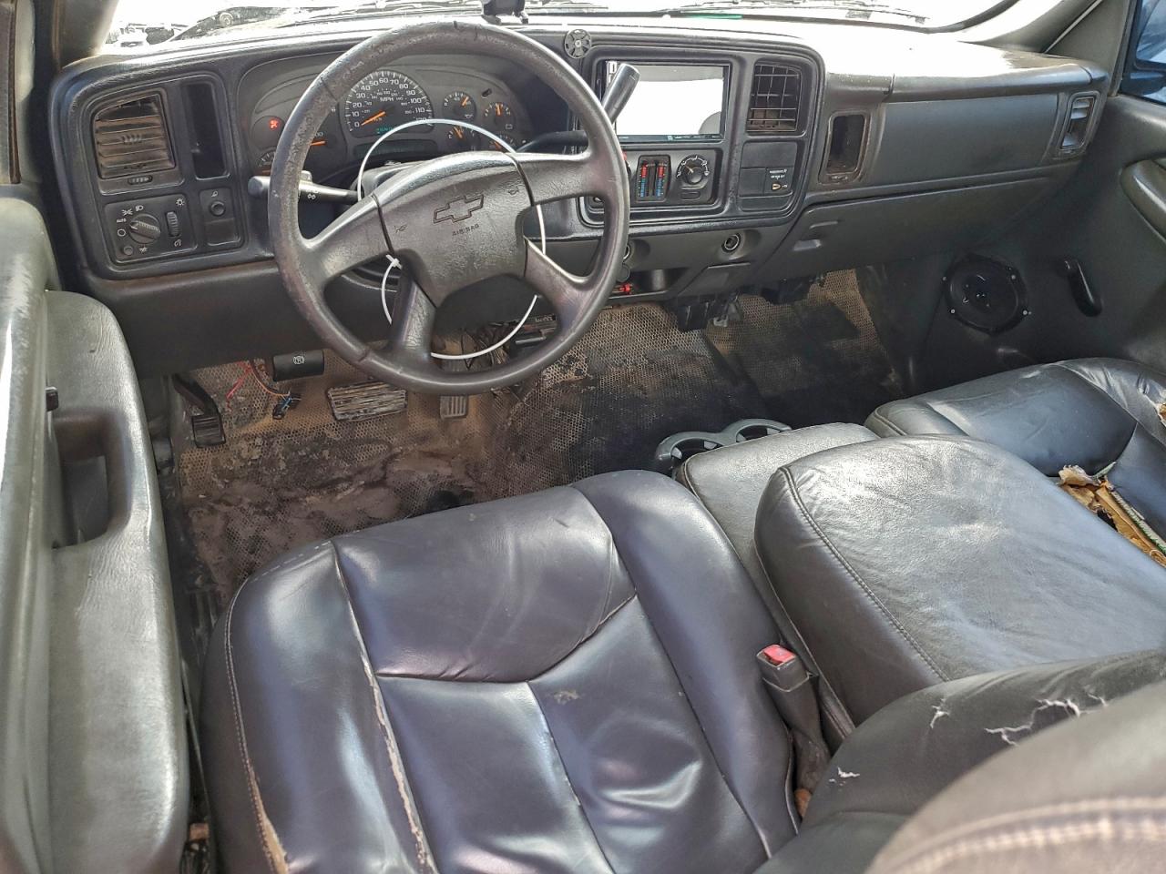 Chevrolet Silverado C2500 Heavy Duty Image 11