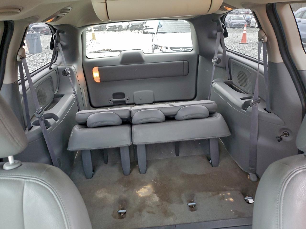 Dodge Caravan Sxt Image 7