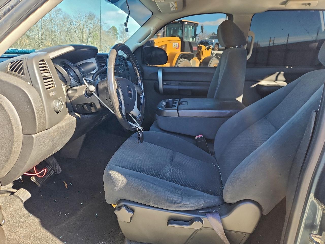 GMC Sierra C1500 Image 4