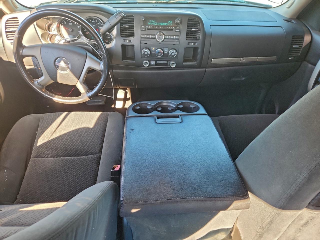 GMC Sierra C1500 Image 10