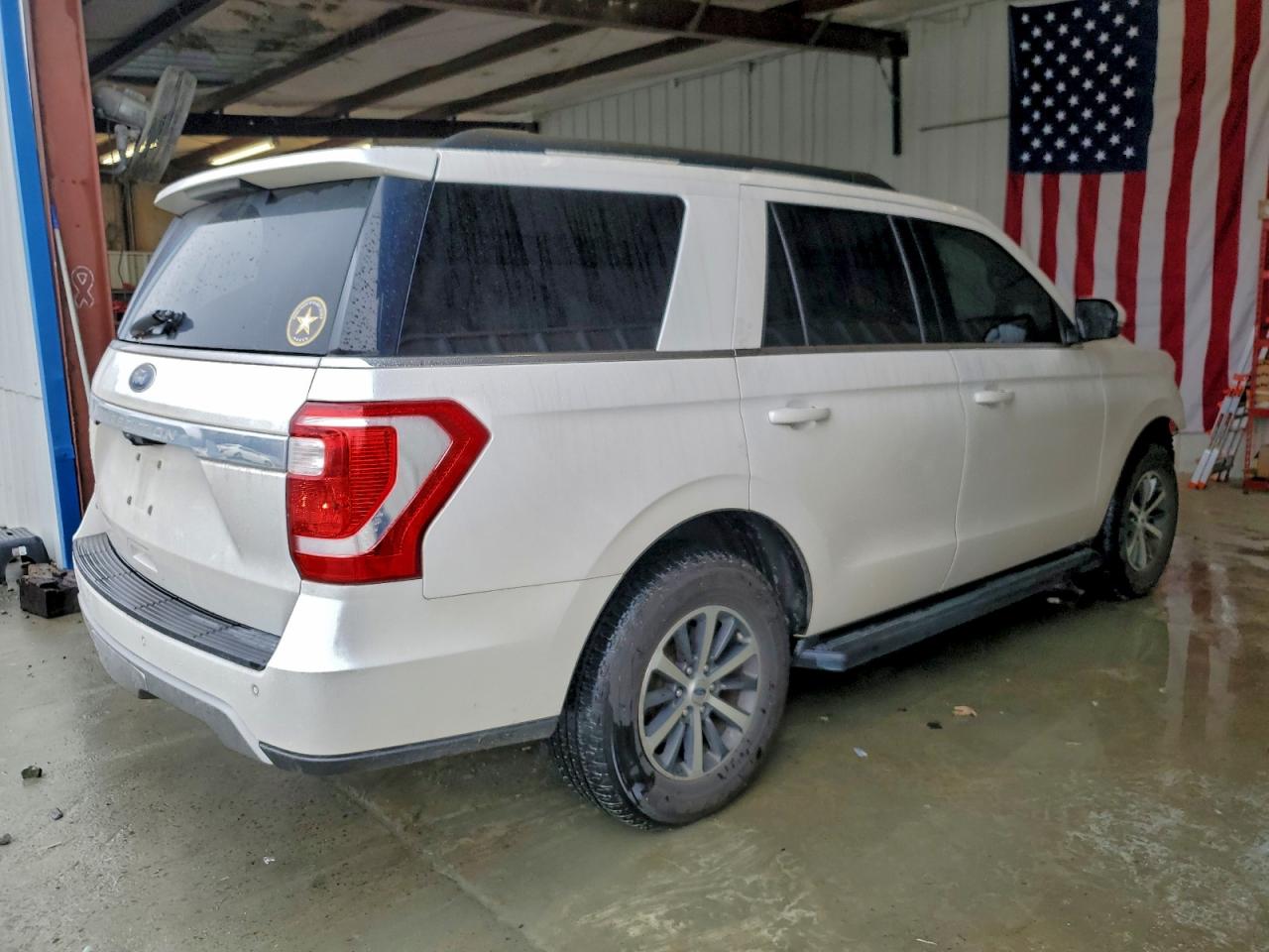 Ford Expedition Xlt Image 13
