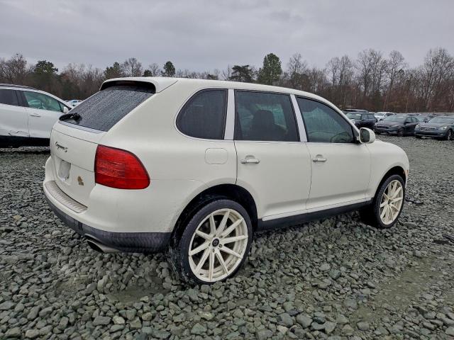 Porsche Cayenne S Image 7