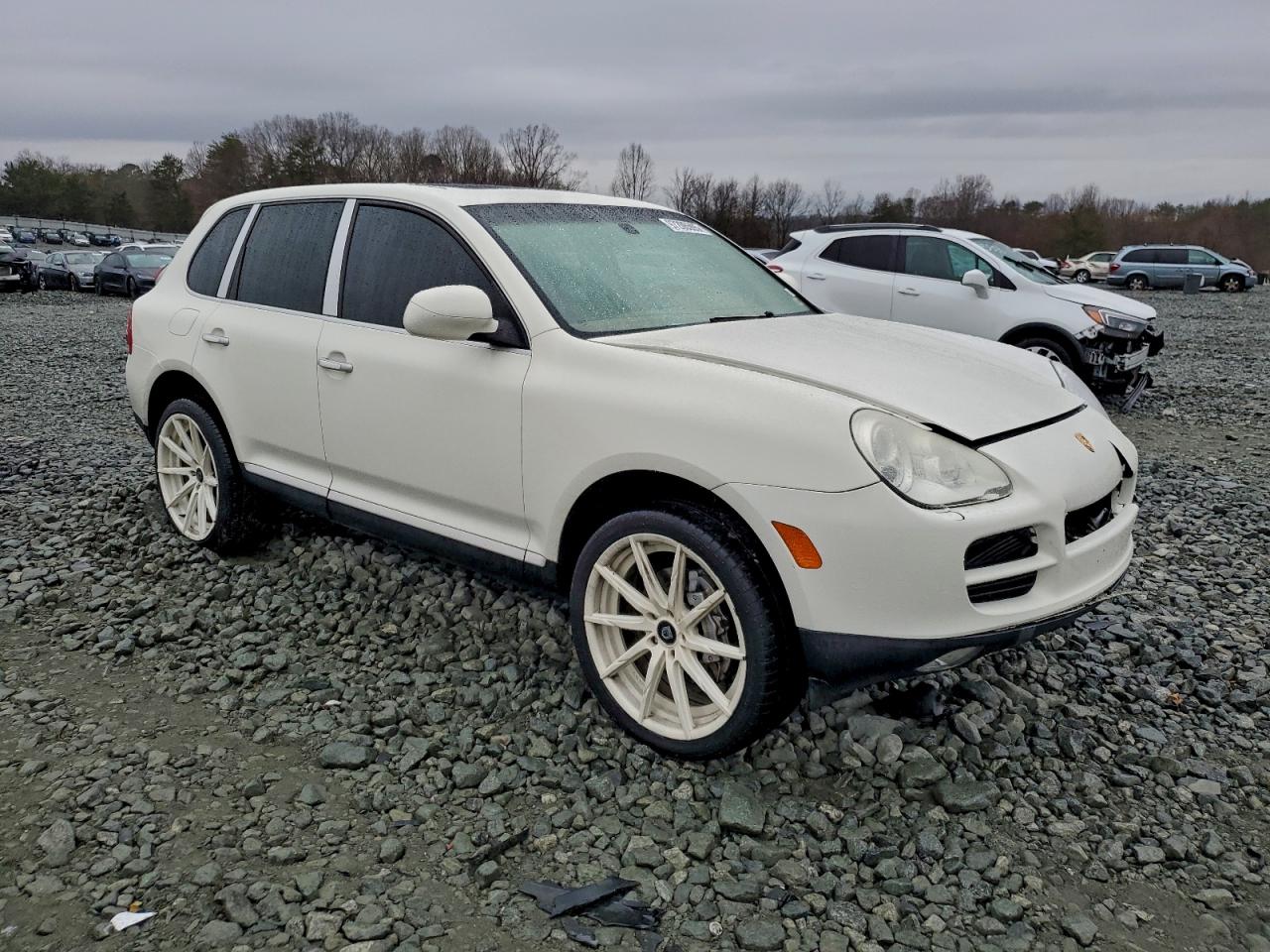 Porsche Cayenne S Image 4