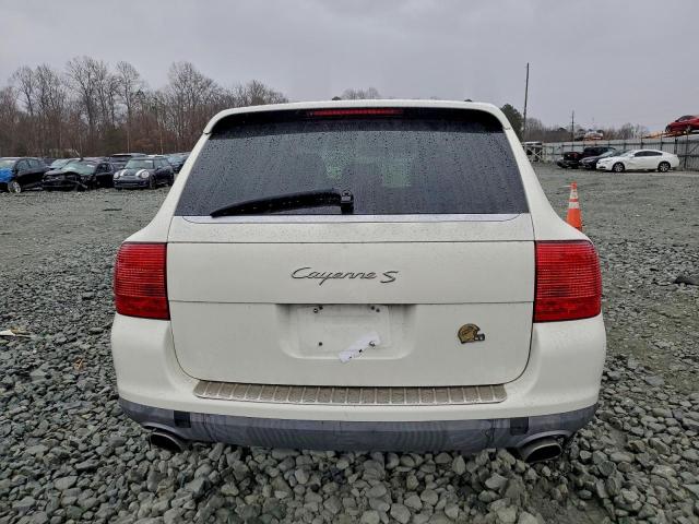 Porsche Cayenne S Image 6