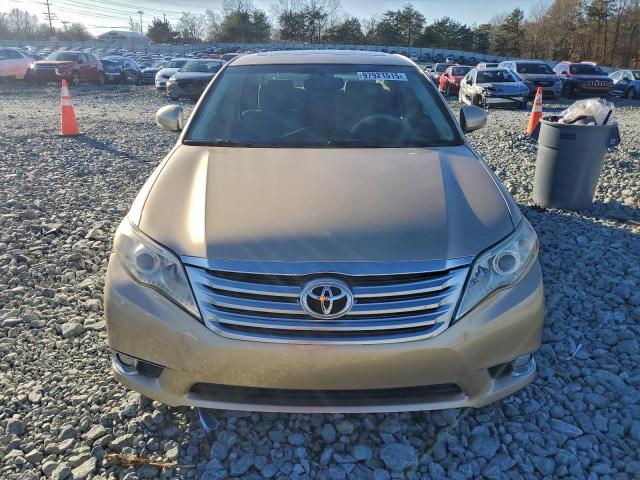 Toyota Avalon Base Image 6