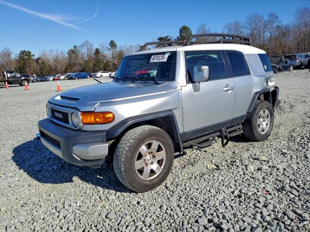  Salvage Toyota FJ Cruiser