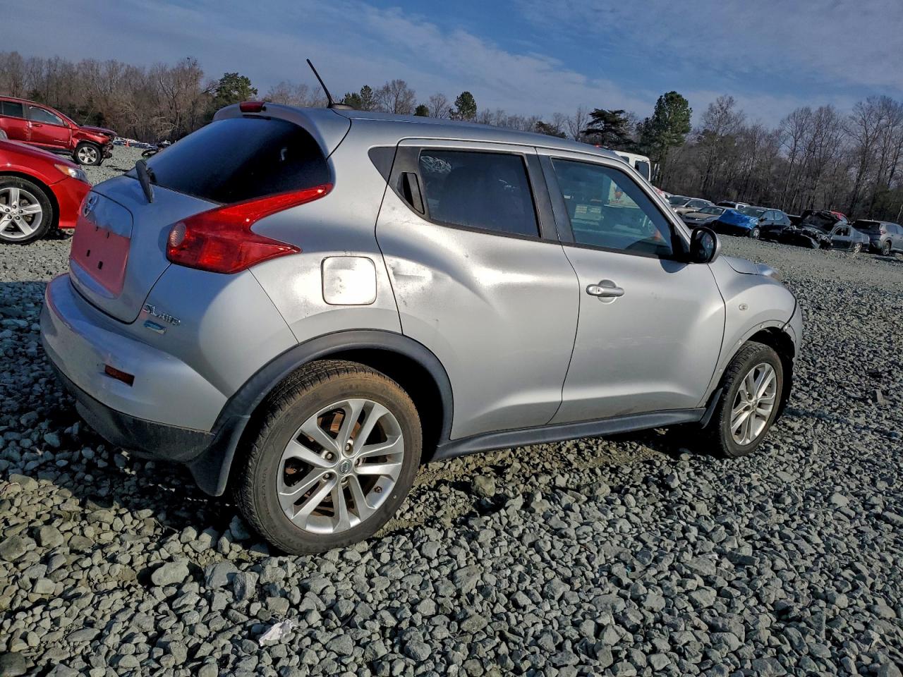 Nissan JUKE S Image 2