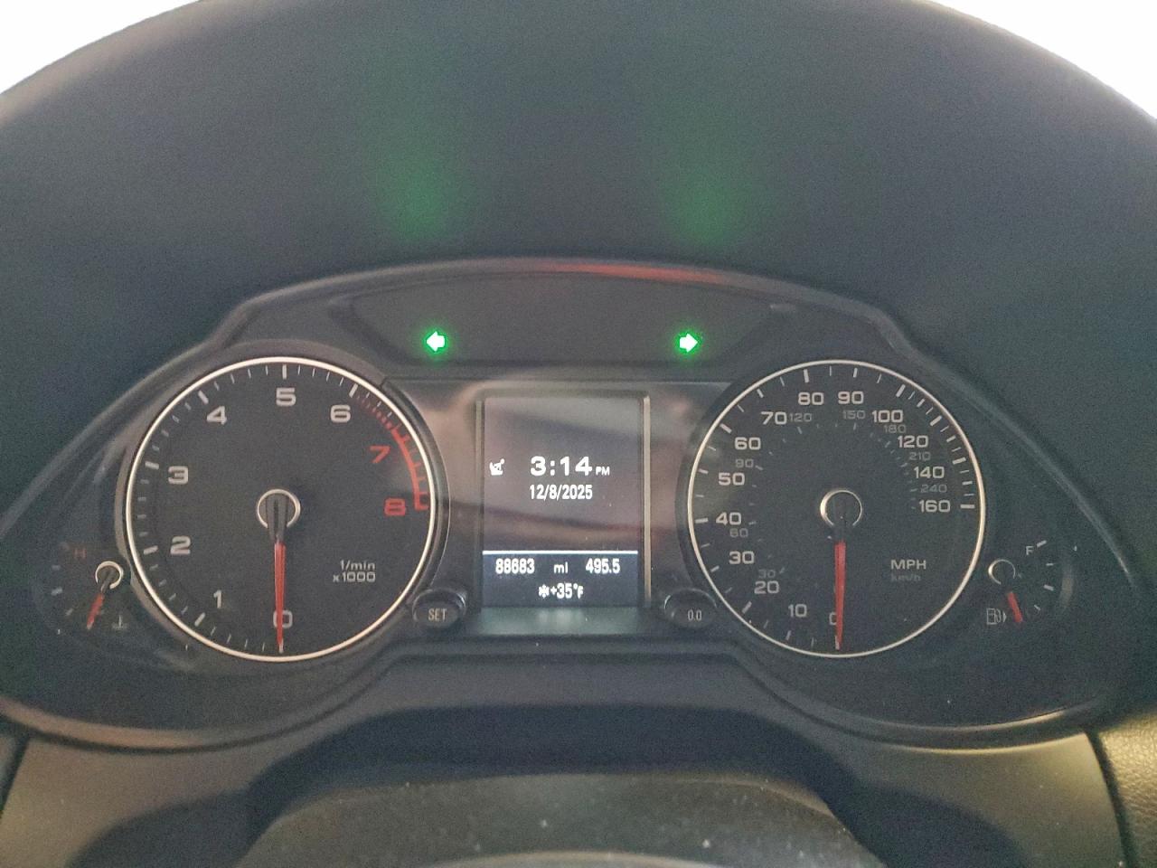 Audi Q5 Premium Plus Image 11