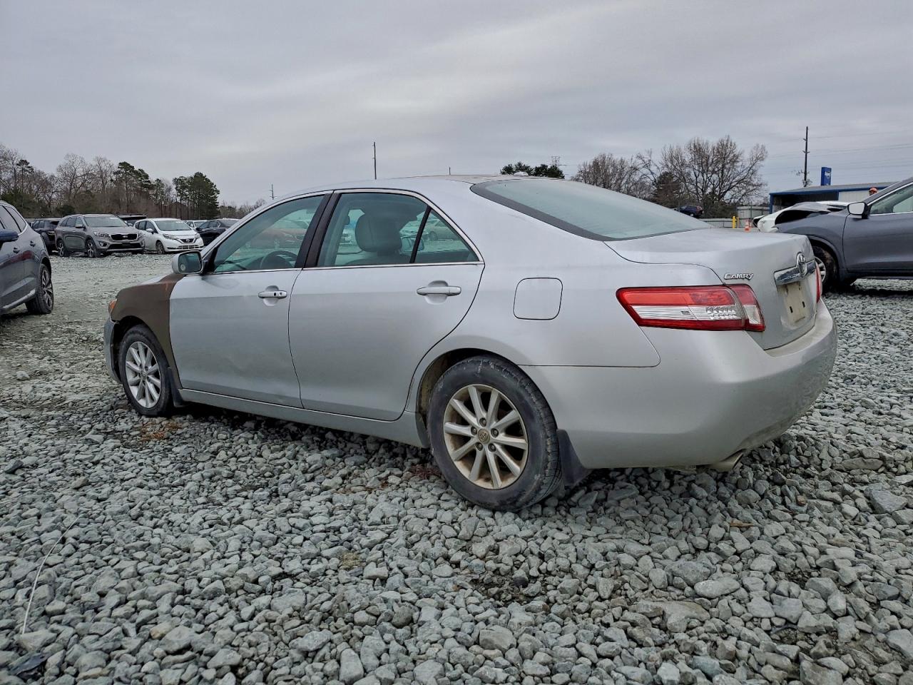 Toyota Camry Se Image 4