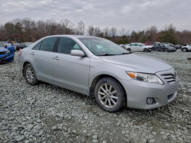 Toyota Camry Se Image 7