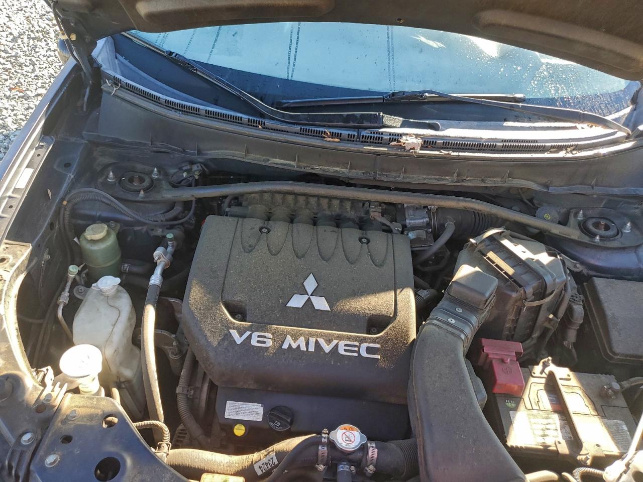 Mitsubishi Outlander Ls Image 3