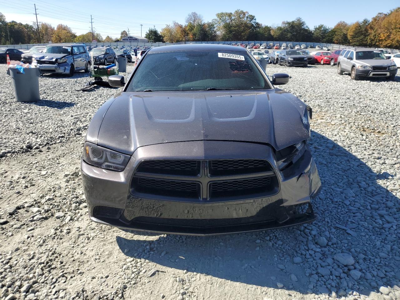 Dodge Charger Se Image 8