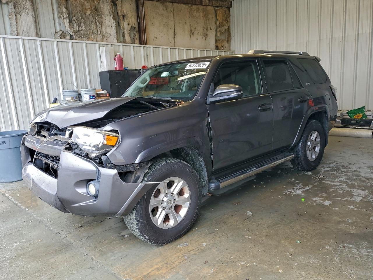 Toyota 4Runner Sr5 Image 1