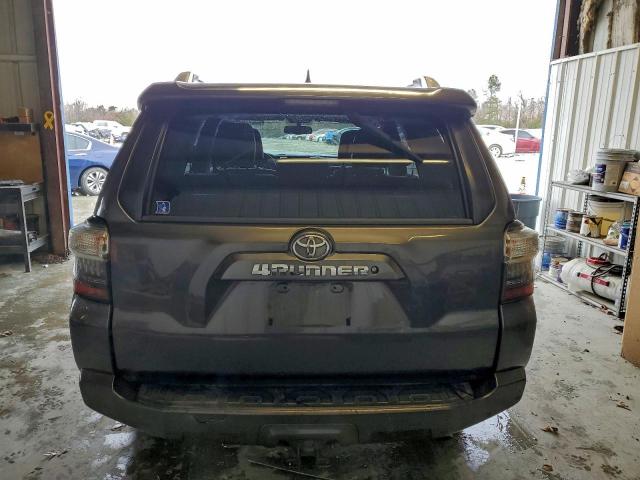 Toyota 4Runner Sr5 Image 4